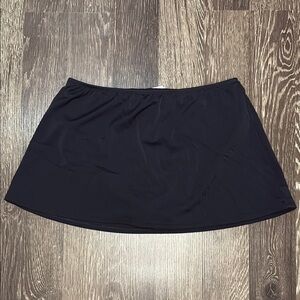 Ocean Avenue Swimwear black swim skirt size large